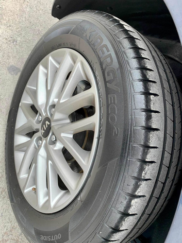 Imagen 11 de 15 de Kia Rio 2020 1.6 Lx Sedan At