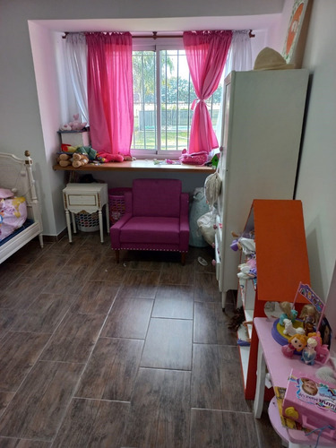Imagen 19 de 30 de Hermosa Casa Con Pileta En Barrio Cerrado Los Fresnos Uribelarrea