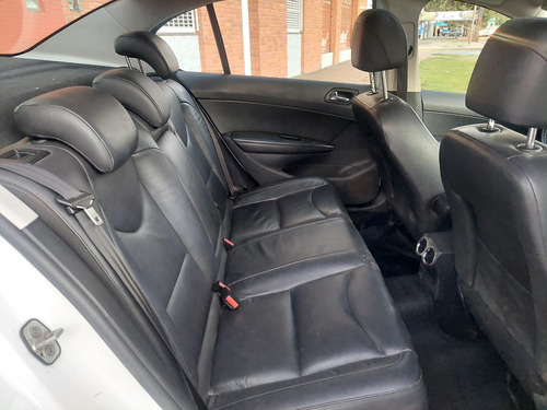 Peugeot 408 1.6 Allure Plus Hdi 115cv