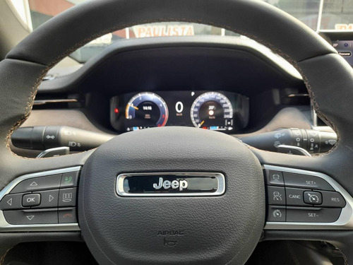 Imagem 10 de 14 de Jeep Commander Overland Td380