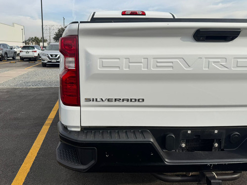 Chevrolet Silverado 2p 1500 WT Cab Reg 4x4 V8/5.3 Aut