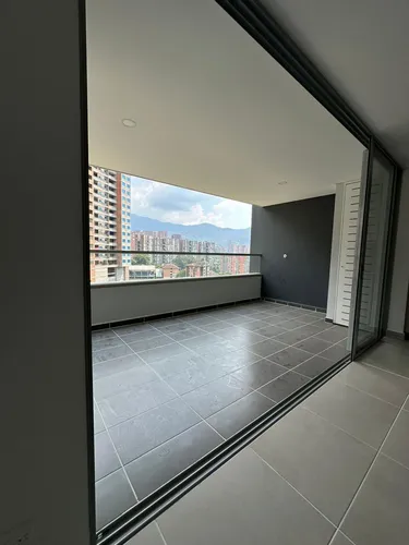 Apartamento En Venta En Loma Los Mesa. Cod V10323