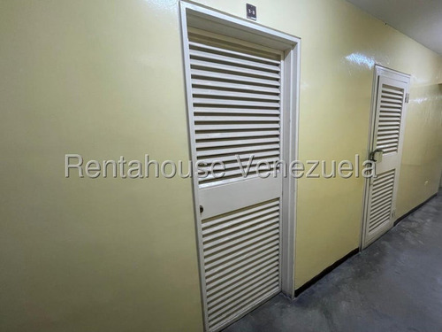 Exclusivo Apartamento Comodo Y Con Buena Distribucion En Venta En La Castellana Yf
