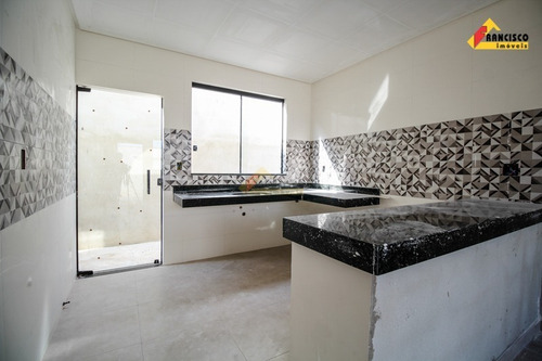 Imagem 1 de 20 de Casa À Venda, 3 Quartos, 1 Suíte, 4 Vagas, Campina Verde - Divinópolis/mg - 46471