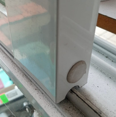 Imagen 1 de 6 de Tapa Para Orificio De 3/8 Para Ventanas De Aluminio