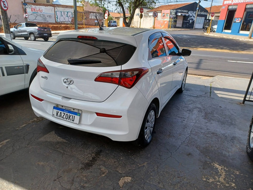 Imagem 5 de 8 de Hyundai Hb20 1.0 Unique 12v Flex 4p Manual