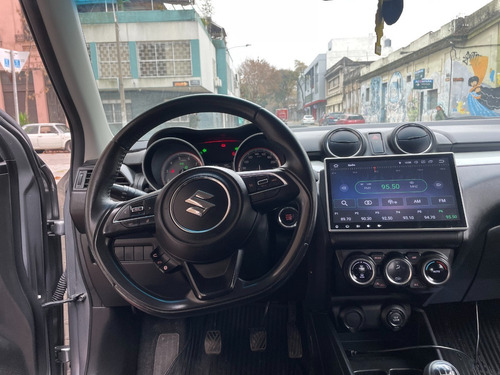 A Suzuki Swift Glx 2017 Con 40mil Km Nuevo Vendo O Permuto !