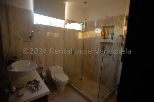 Casa Alto Hatillo 25-14141 R.e