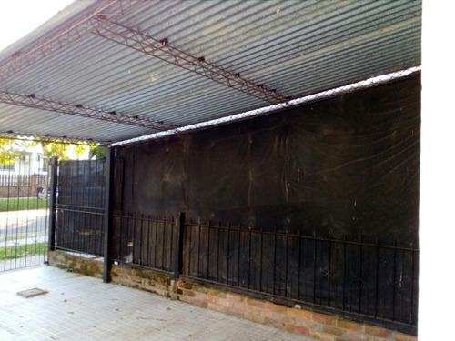 Imagen 8 de 10 de Vivienda 2 Dormitorios Con Cochera Y Parrillero Techado