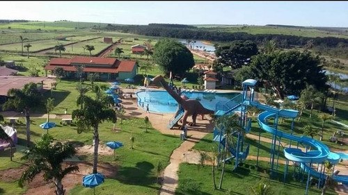Imagem 28 de 30 de Vendo Excelente Chalé