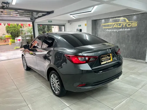 Mazda 2 Grand Touring LX AT 2023