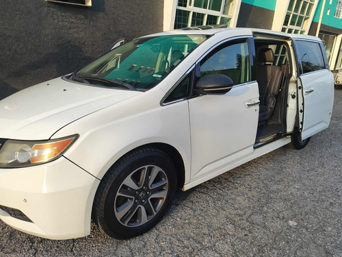 Honda Odyssey 3.5 Touring V6/ At