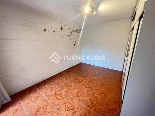 Casa Regularizada En Venta De 3 Dorm. En Quilicura