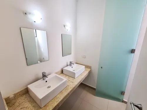 Casa En Renta De 3 Recámaras Y Piscina En Privada San José Tulipanes