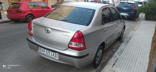 Imagen 9 de 15 de Toyota Etios 2016 1.5 Sedan Xs