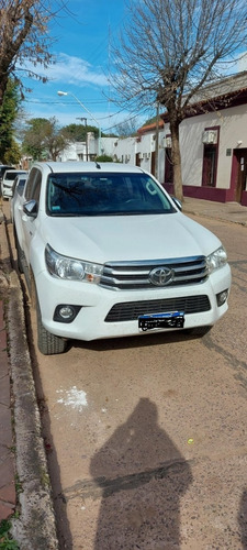 Imagen 5 de 6 de Toyota Hilux Srv 4x2 A/t