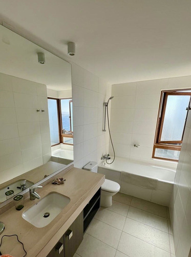 Departamento En Venta De 4 Dorm. En La Serena