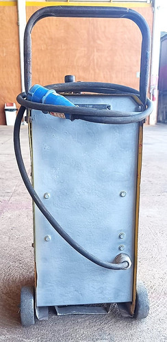 Maquina Solda Esab Super Bantam 256 - 110/220v C/ Plugue Amarelo (Usado)