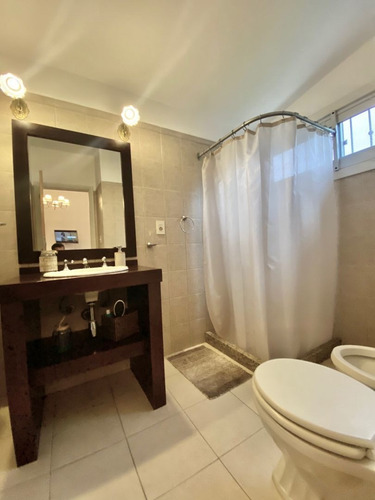 Casa En Venta De 3 Dormitorios En Playa Mansa