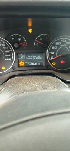 Fiat Punto 1.6 16v Essence Flex 5p