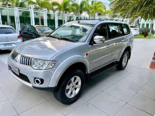 Imagem 2 de 9 de Pajero Dakar Diesel 3.2 Automático 4x4 7 Lugares 2013