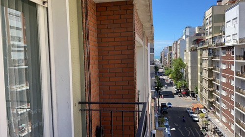 Imagen 1 de 9 de Mar Del Plata Febrero 2022 - Alquiler Temporario - Dos Ambientes A La Calle Con Balcon.- Verano!!