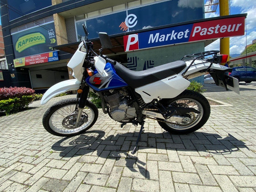 Imagen 8 de 16 de Suzuki Dr 650 Modelo 2010