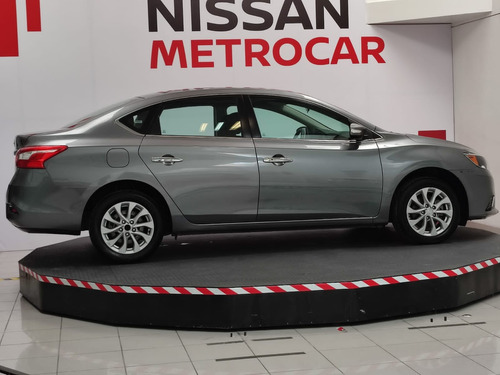 Imagen 2 de 15 de Nissan Sentra 2019