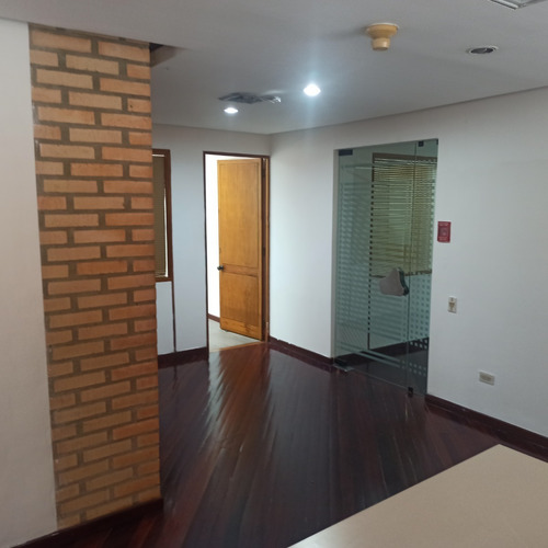 Imagen 9 de 14 de Oficina En Alquiler, Sabana Grande, Caracas-venezuela.
