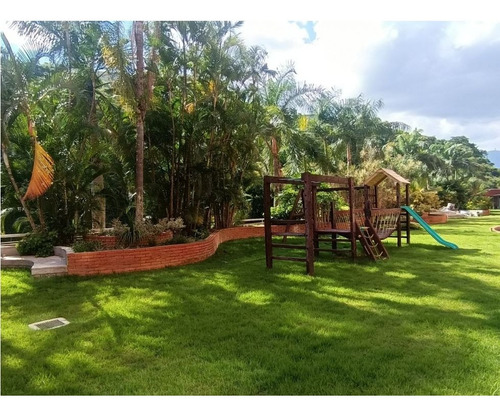 En Venta Espectular Penthouse En Colinas De La California Por $299.000