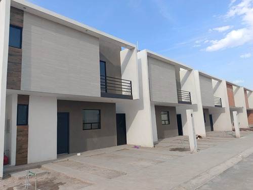 Casa Residencial En Venta Los Olivos 2, Gómez Palacio,dgo.