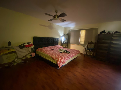 Casa En Colinas De Bello Monte Vista Al Avila En Calle Cerrada Con Vigilancia Cerca De Embajadas Vi Mls #24-5718