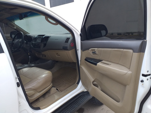 Toyota Fortuner 4x2 V6 4.0