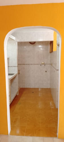 Imagen 9 de 17 de En Venta Amplio Apartamento Residencias Don Luis Ah