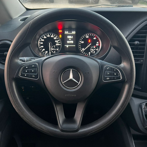Imagen 12 de 19 de Mercedes-benz Vito 1.6 111 Cdi Furgon Mixto Aa 114cv