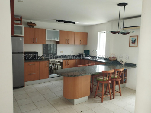 Imagen 3 de 18 de Venta En Margarita. Townhouse. 3 Hab Y 3 Baños. Excelente Ubicación. Xm. 23-13852