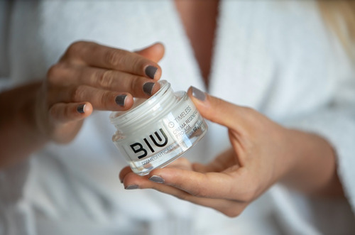 Imagen 2 de 3 de Crema Regeneradora Biu Pro-age