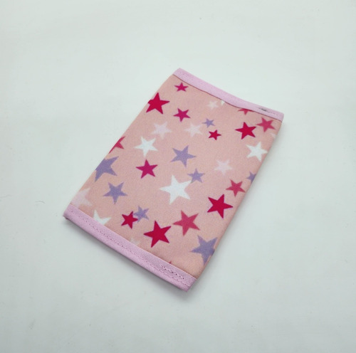 Imagen 1 de 2 de Porta Pasaporte Estrellas Rosa