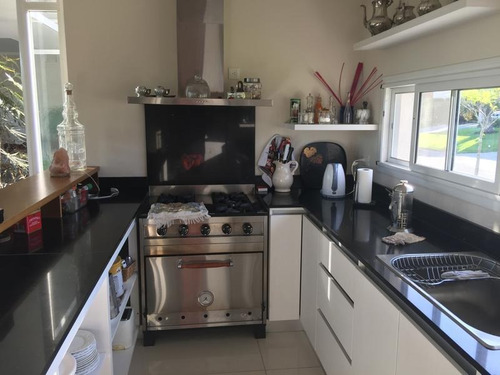 Imagen 9 de 27 de Venta De Casa Con Salida Al Rio En Albanueva