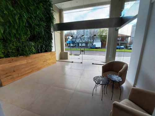 Imagen 8 de 10 de Hermoso Departamento Centrico En Venta #trenquelauquen