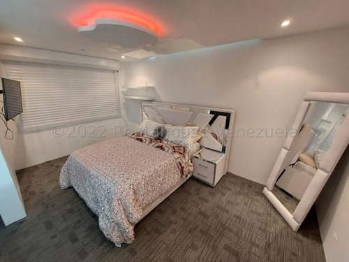 Imagen 7 de 14 de Casa En Venta Urb. La Trinidad # 22-17329