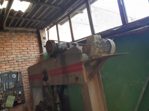 Maquina Embombadora O Abombadora De Tapas Para Tanques