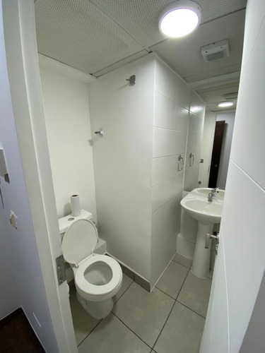 Oportunidad Venta Oficina Manuel Barros Borgoño Providencia