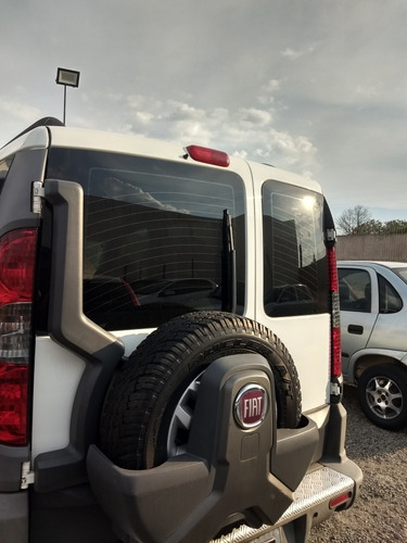 Fiat Doblo 2016 1.8 16v Adventure Flex 5p