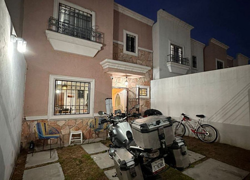 Excelente Casa En Real De Pachuca Con Jaccuzzi