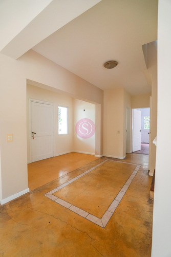Casa En Venta En Barrio Cerrado Bermudas, Pilar, G.b.a. Zona Norte