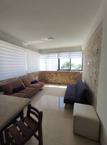 Apartamento En Tucacas, Conjunto Residencial Atlantis Palace. S.p