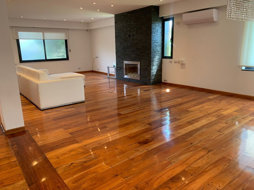 Imagen 2 de 14 de Chalet Doble Lote 6 Amb + Playrooom Y Piscina // Temple 1930
