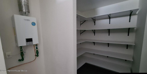 Departamento En Renta En Bosque Real, Huixquilucan Jl 24-4302.