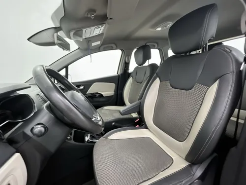 Renault Captur 2.0 Intens Automática